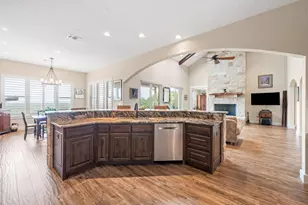 328 E Distant View Dr, Fredericksburg, TX 78624 - Photo 11