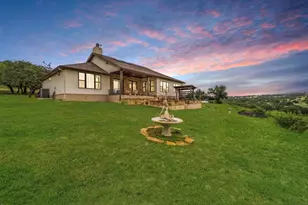 328 E Distant View Dr, Fredericksburg, TX 78624 - Photo 33