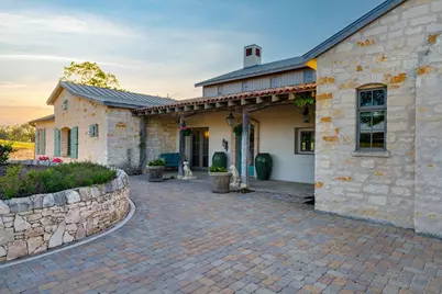 77 Last Trl, Fredericksburg, TX 78624 - Photo 9