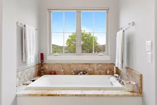 116 E Homestead Park Rd, Comfort, TX 78013 - Photo 37