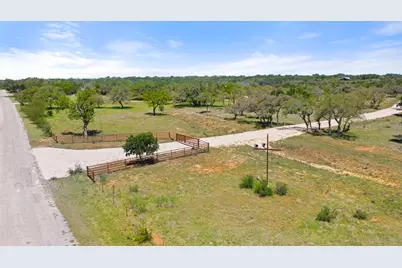 1318 Klett Ranch Rd, Johnson City, TX 78636 - Photo 17