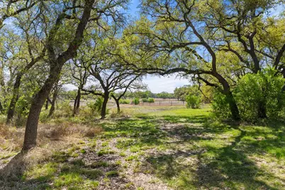 546 Lazy Oak Rd, Johnson City, TX 78636 - Photo 5