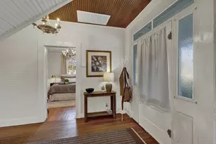 908 N Crockett St, Fredericksburg, TX 78624 - Photo 5