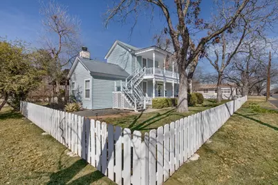 908 N Crockett St, Fredericksburg, TX 78624 - Photo 37