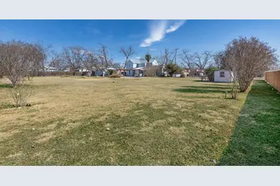 908 N Crockett St, Fredericksburg, TX 78624 - Photo 47