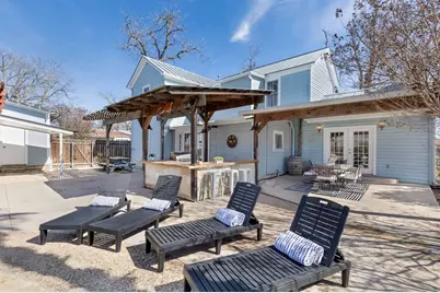908 N Crockett St, Fredericksburg, TX 78624 - Photo 41