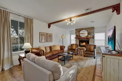 908 N Crockett St, Fredericksburg, TX 78624 - Photo 7