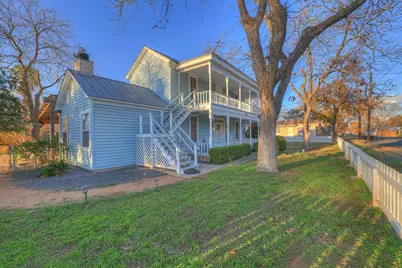 908 N Crockett St, Fredericksburg, TX 78624 - Photo 39