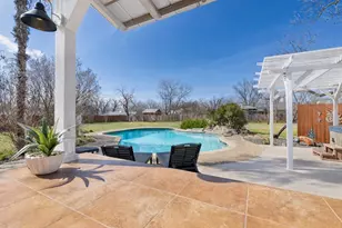 908 N Crockett St, Fredericksburg, TX 78624 - Photo 41