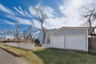 908 N Crockett St, Fredericksburg, TX 78624 - Photo 51