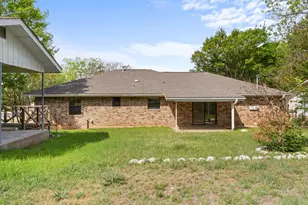 1011 Ave C, Fredericksburg, TX 78624 - Photo 23