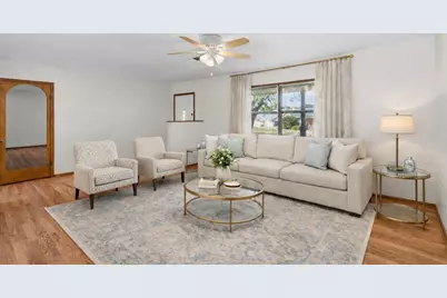 1011 Avenue C, Fredericksburg, TX 78624 - Photo 5