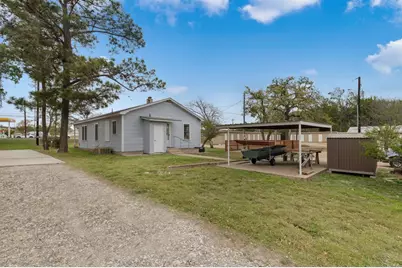 1807 N Llano St, Fredericksburg, TX 78624 - Photo 17