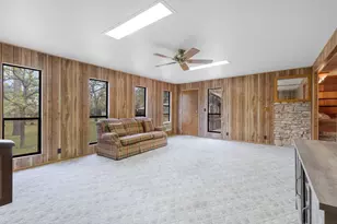 1801 N Llano St, Fredericksburg, TX 78624 - Photo 17