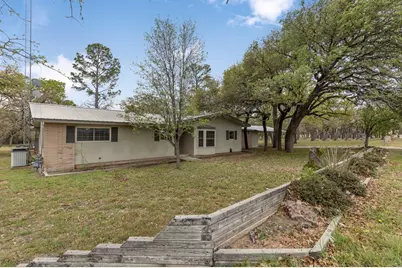 1801 N Llano St, Fredericksburg, TX 78624 - Photo 5