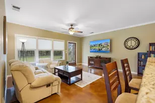 1811 N Llano St, Fredericksburg, TX 78624 - Photo 15