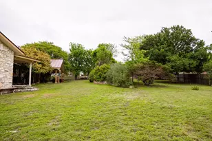 207 E Spring Mill Dr, Kerrville, TX 78028 - Photo 37