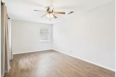 207 Skylark, Fredericksburg, TX 78624 - Photo 19