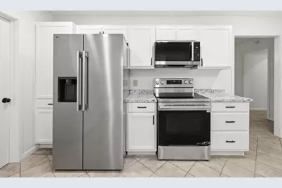 301 N Manor Dr #A, Kerrville, TX 78028 - Photo 5