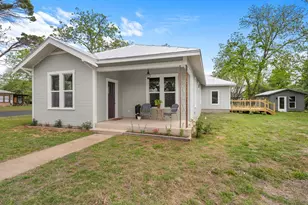114 W Morse St, Fredericksburg, TX 78624 - Photo 33