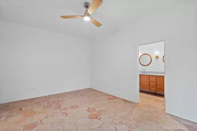 114 W Morse St, Fredericksburg, TX 78624 - Photo 15