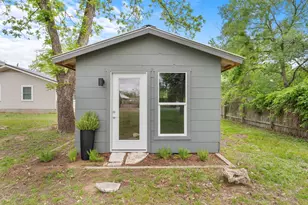 114 W Morse St, Fredericksburg, TX 78624 - Photo 27