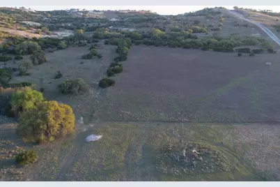 105 Majestic Hills Dr, Blanco, TX 78606 - Photo 9