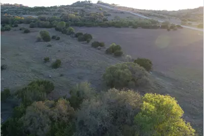 105 Majestic Hills Dr, Blanco, TX 78606 - Photo 5