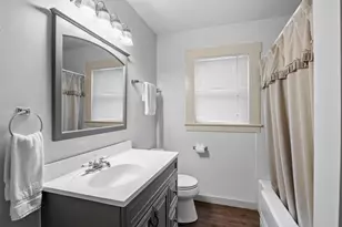 219 W Creek St, Fredericksburg, TX 78624 - Photo 17