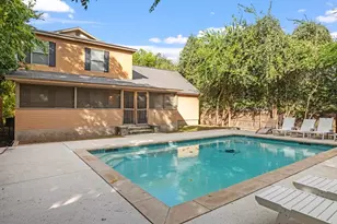 219 W Creek St, Fredericksburg, TX 78624 - Photo 37