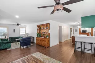 219 W Creek St, Fredericksburg, TX 78624 - Photo 11