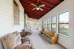 1028 Jefferson St, Kerrville, TX 78028 - Photo 21
