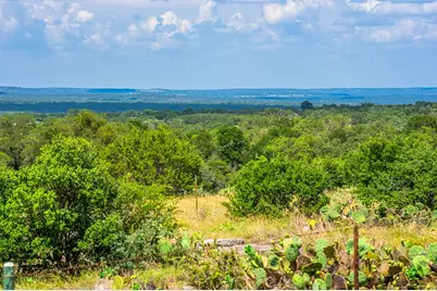 853 Elm Ridge Rd, Fredericksburg, TX 78624 - Photo 3