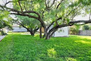 107 W Grothe St, Fredericksburg, TX 78624 - Photo 15