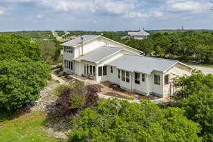 627 Eichen Strasse, Fredericksburg, TX 78624 - Photo 3