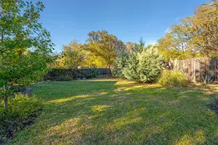 206 W Burbank St, Fredericksburg, TX 78624 - Photo 11