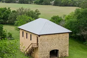 426 E Ranch Rd 962, Round Mountain, TX 78663 - Photo 43