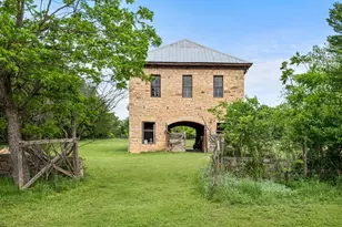 426 E Ranch Rd 962, Round Mountain, TX 78663 - Photo 39