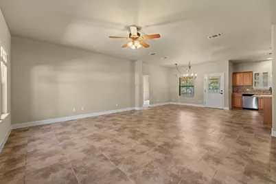 713 Englemann Oak Dr, Fredericksburg, TX 78624 - Photo 5