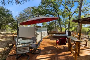 390 Galveston St, Bandera, TX 78003 - Photo 27