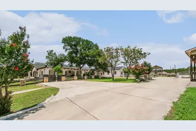 1100 W Hwy 39, Ingram, TX 78025 - Photo 31