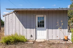 105 Peggy St, Mountain Home, TX 78058 - Photo 31