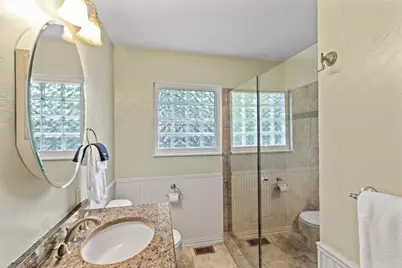 413 W Travis St, Fredericksburg, TX 78624 - Photo 17