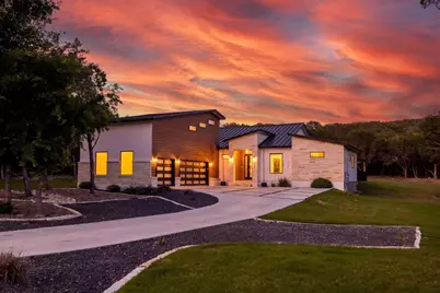 845 Coronado Dr, Kerrville, TX 78028 - Photo 3