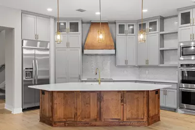 845 Coronado Dr, Kerrville, TX 78028 - Photo 17