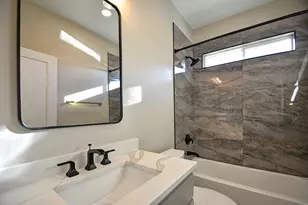 1806 Chateau Ln, Kerrville, TX 78028 - Photo 33