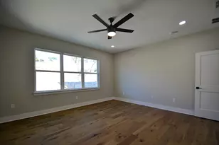 1806 Chateau Ln, Kerrville, TX 78028 - Photo 19