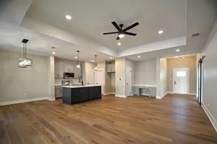 1806 Chateau Ln, Kerrville, TX 78028 - Photo 5