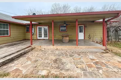 607 N Bowie, Fredericksburg, TX 78624 - Photo 33