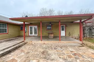 607 N Bowie, Fredericksburg, TX 78624 - Photo 33